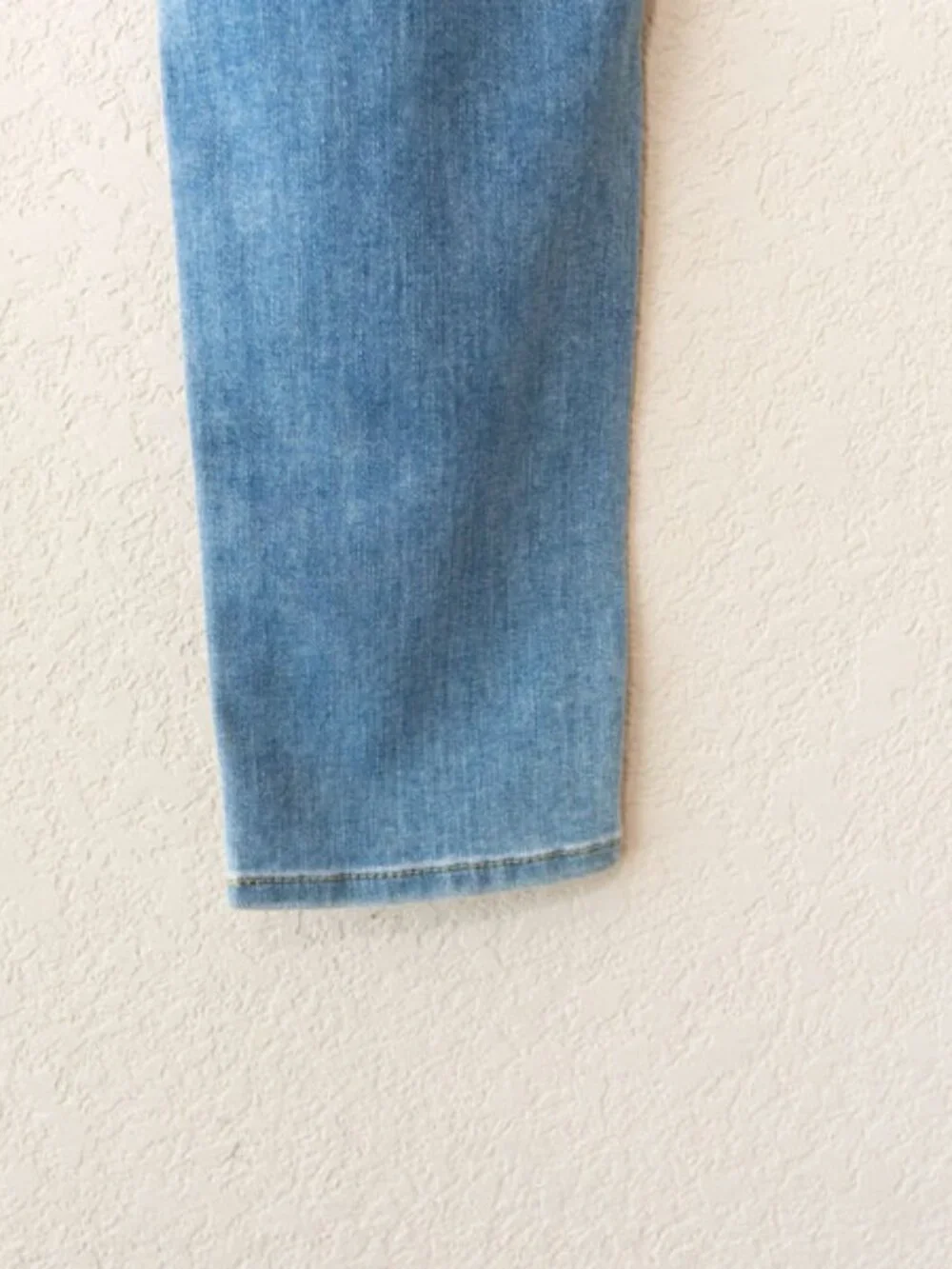 7 For All Mankind High Waist Skinny Jeans Distressed Light Wash Size 27 - Picture 12 of 12